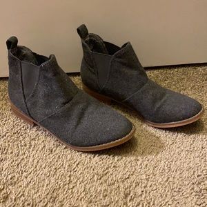 Rocket Dog Gray Booties Size 8
